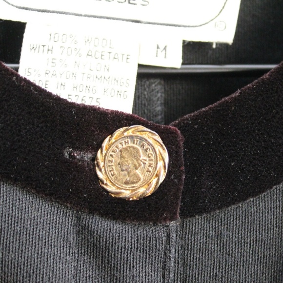 Adrienne Vittadini VTG Black Collarless Velvet Trim Cropped Blazer Size Medium - Picture 5 of 5